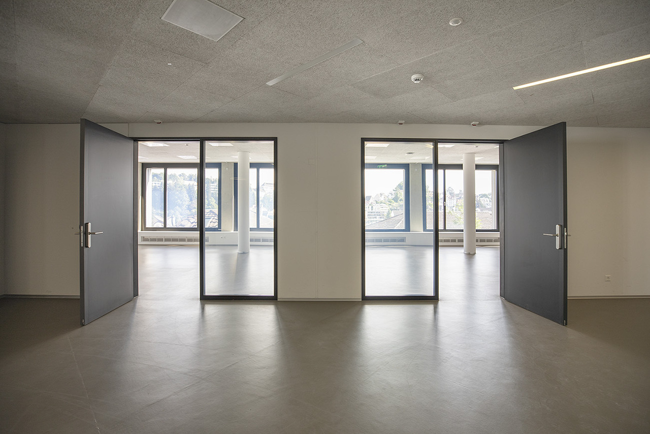 3205m² office, photo 6 of 10