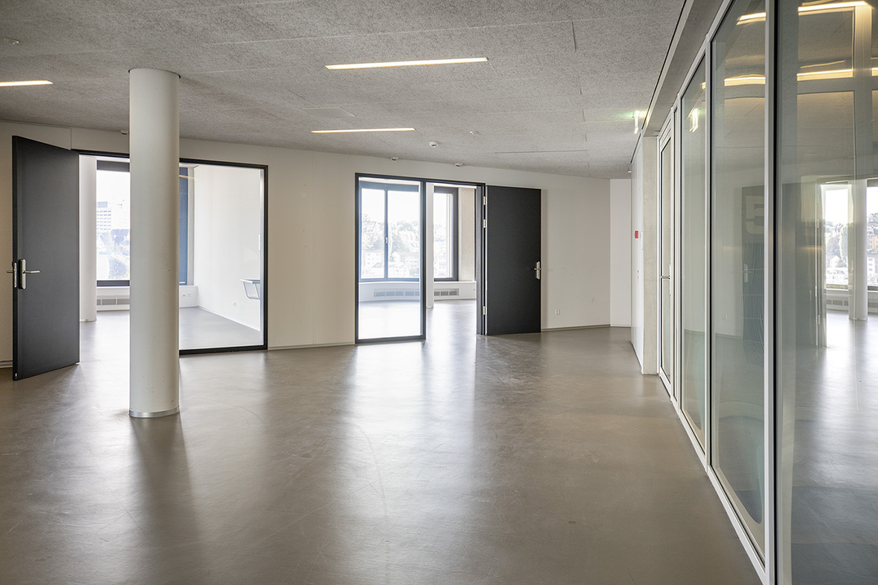 3205m² office, photo 4 of 10