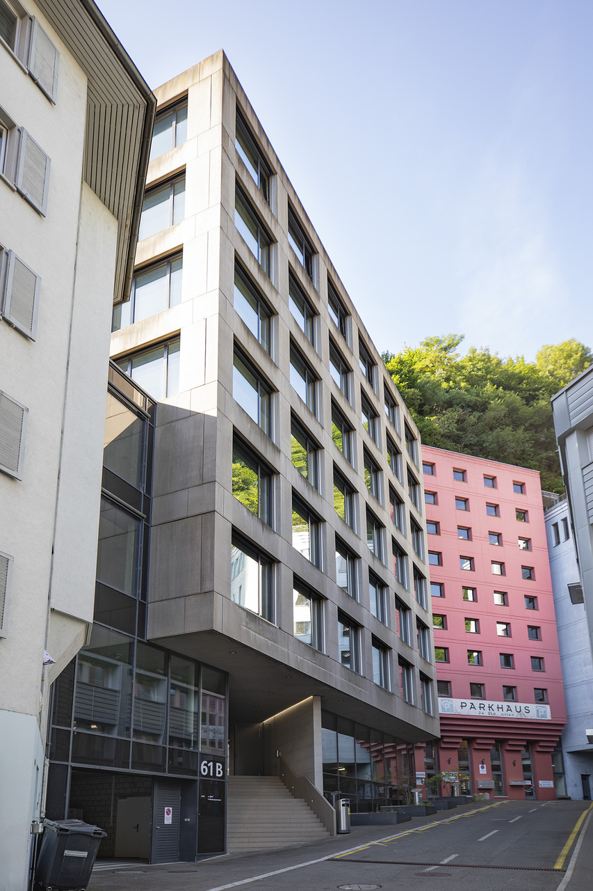 3205m² office, photo 2 of 10