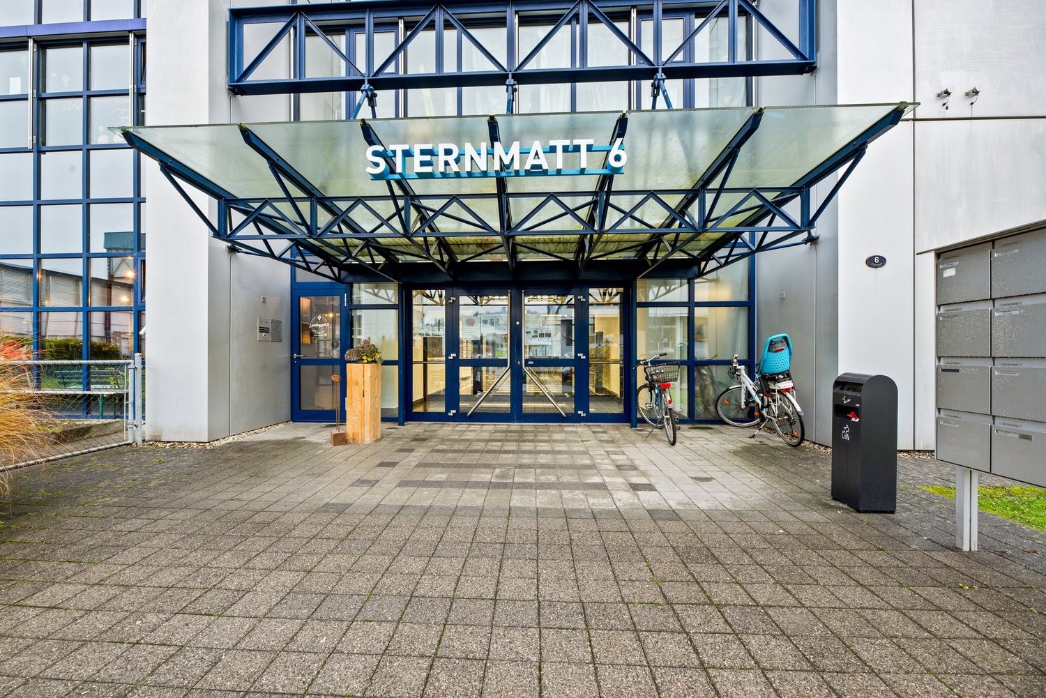 163m² office, photo 1 of 4