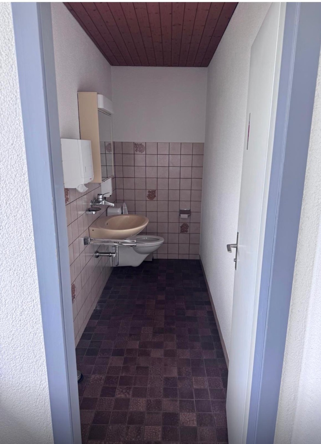 750m² commercial, photo 8 of 8