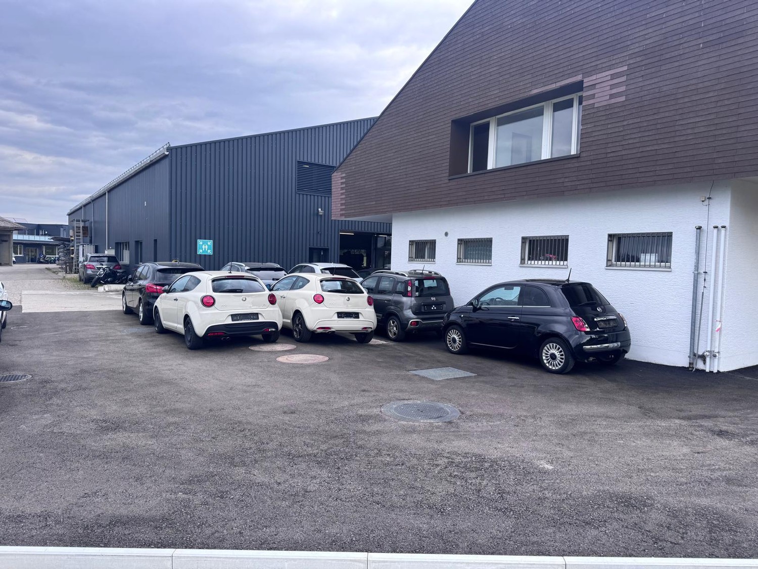 750m² commercial, photo 2 of 8