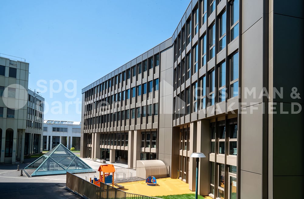 400m² office, photo 10 of 10