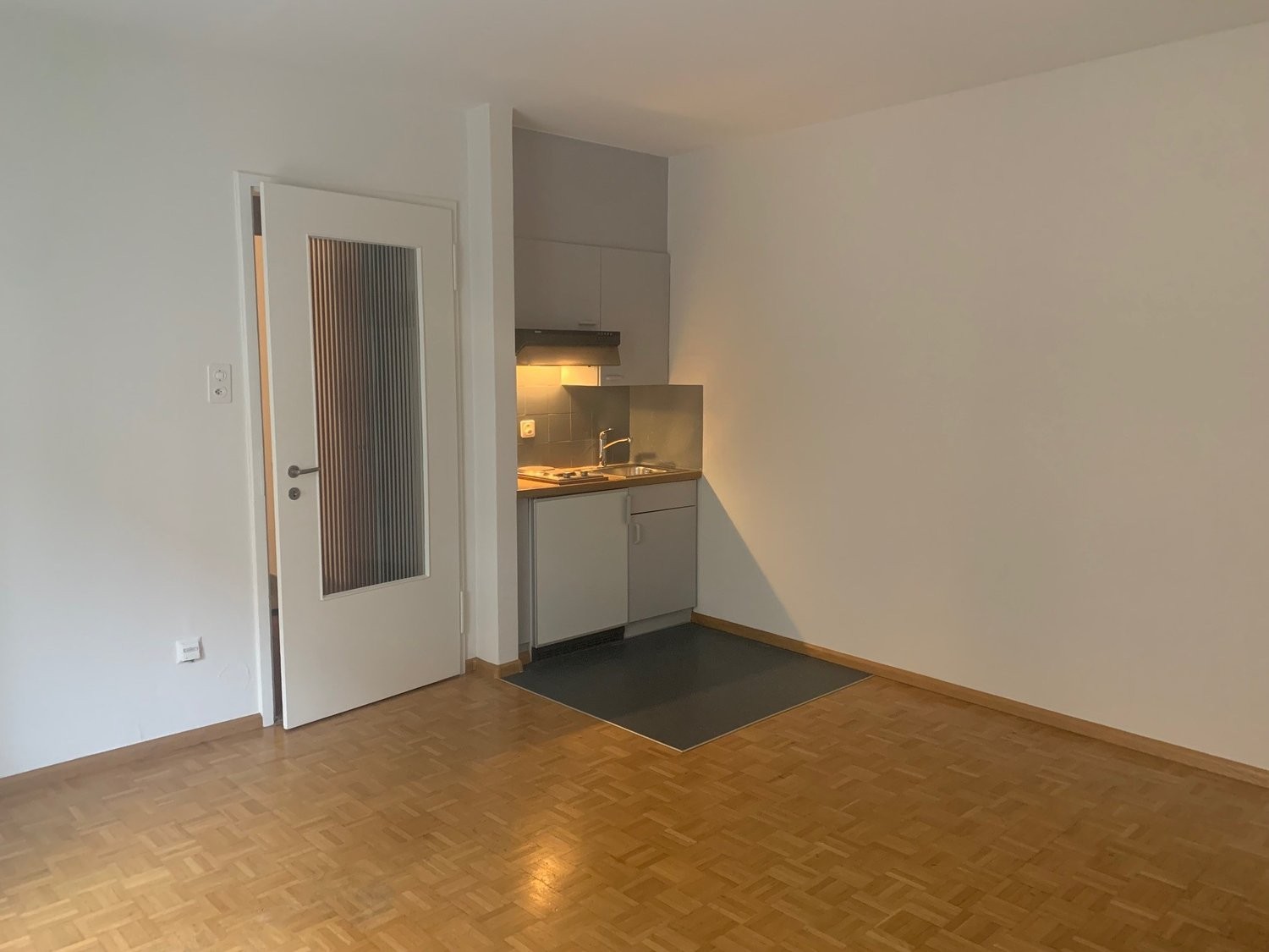 1 room apartment, photo 1 of 6