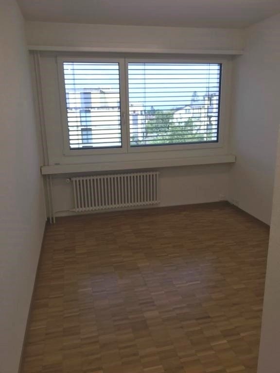 1 room single room, photo 2 of 3