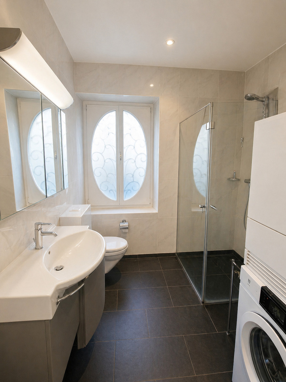 6 rooms apartment