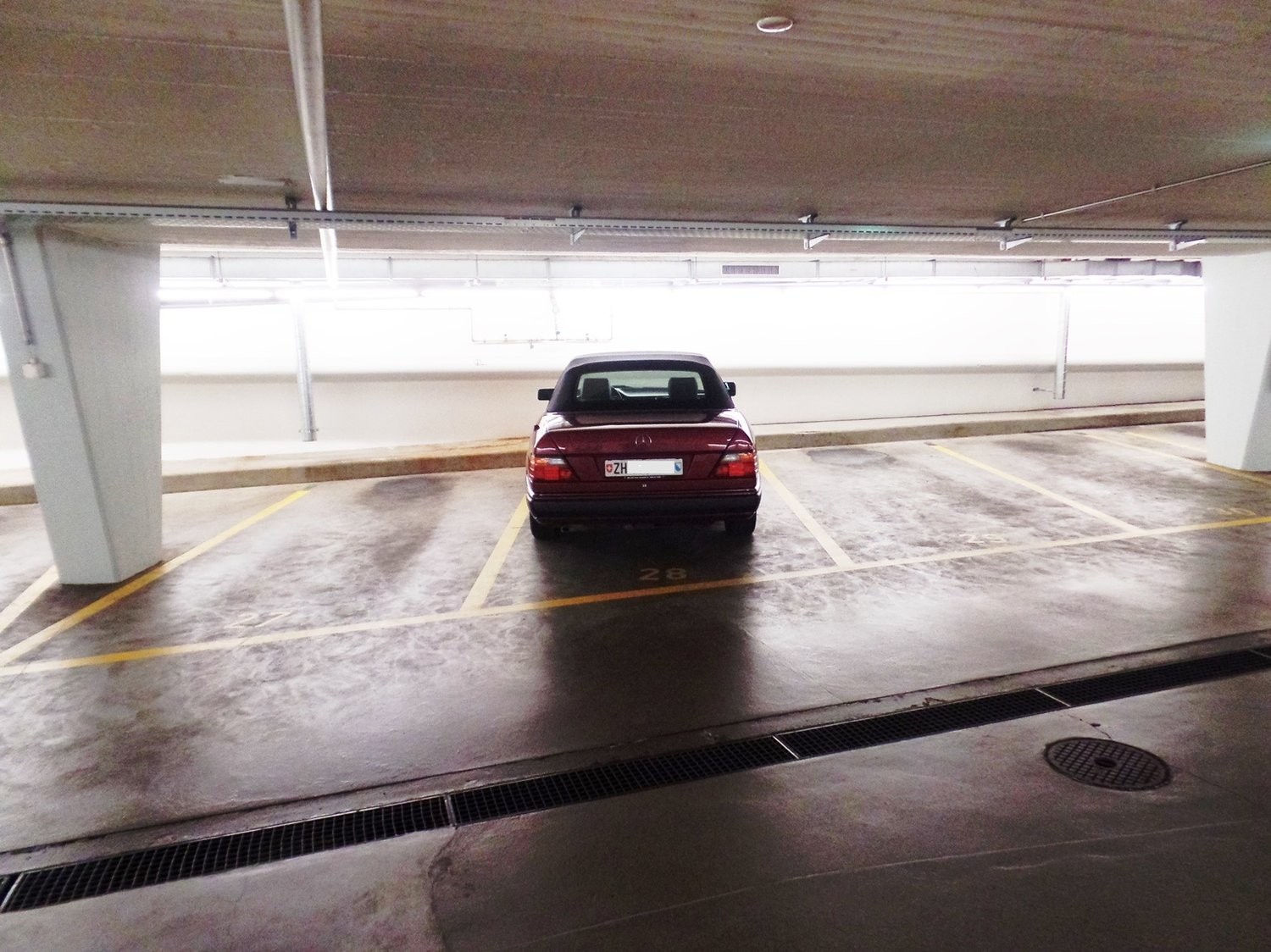 Underground slot, photo 1 of 2