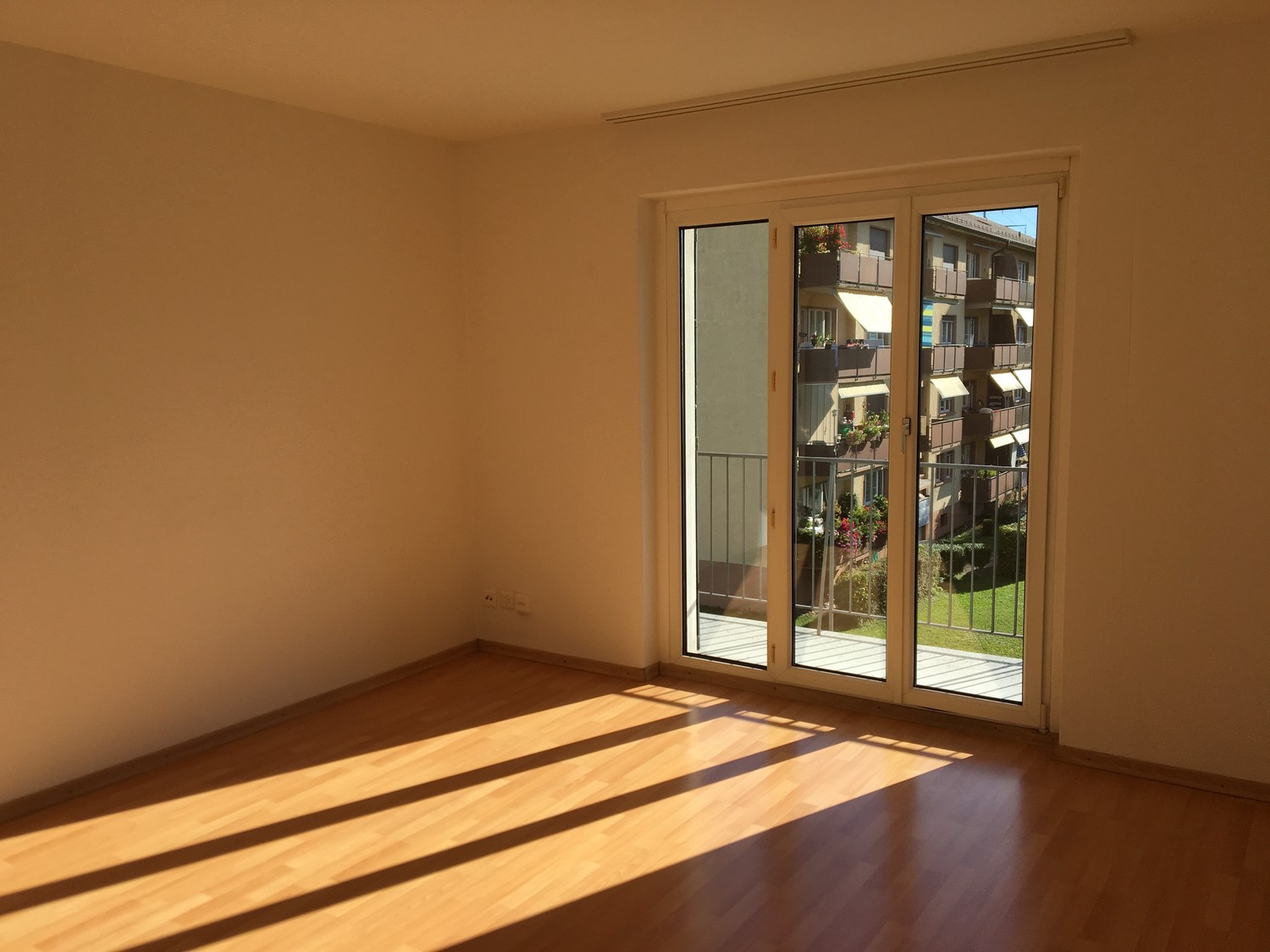 3 rooms apartment, photo 1 of 6