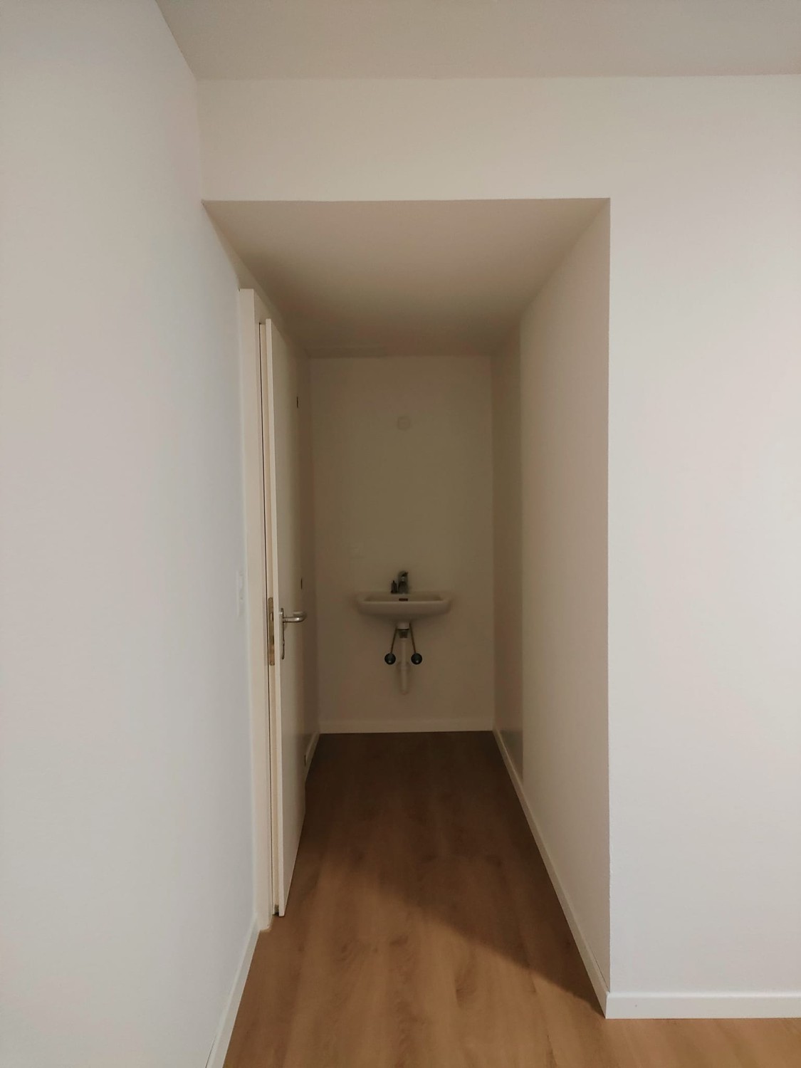 18m² commercial, photo 2 of 3