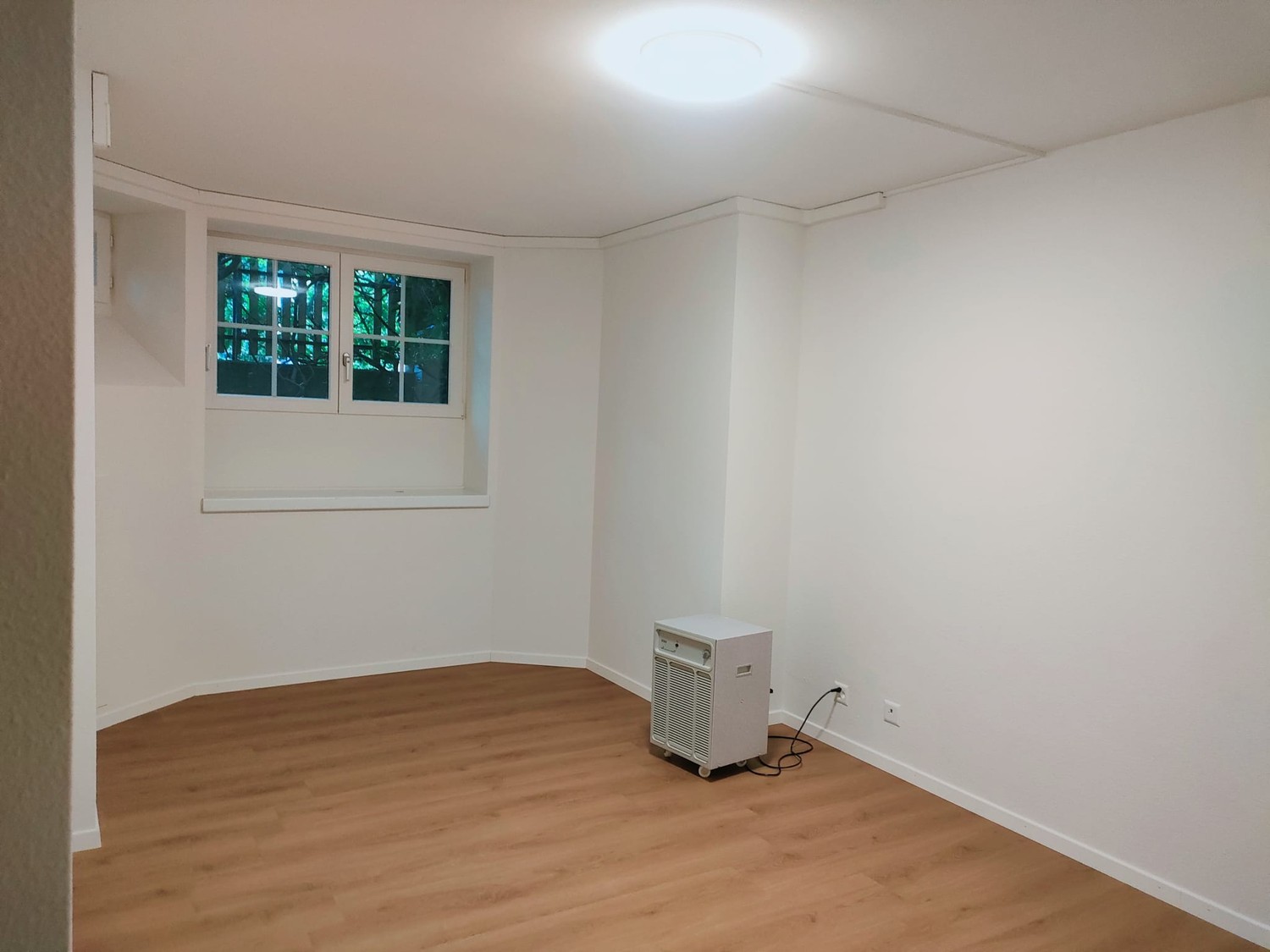18m² commercial, photo 1 of 3