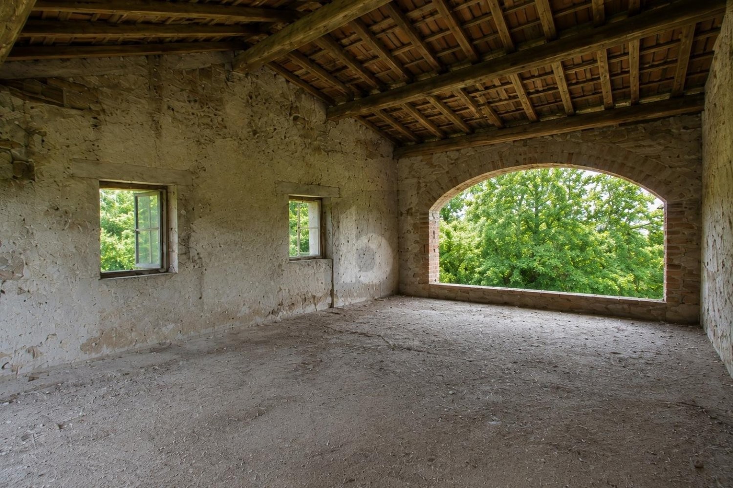 3 rooms farm house