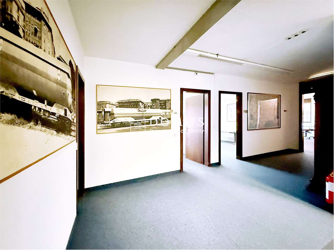 Office, photo 5 of 8