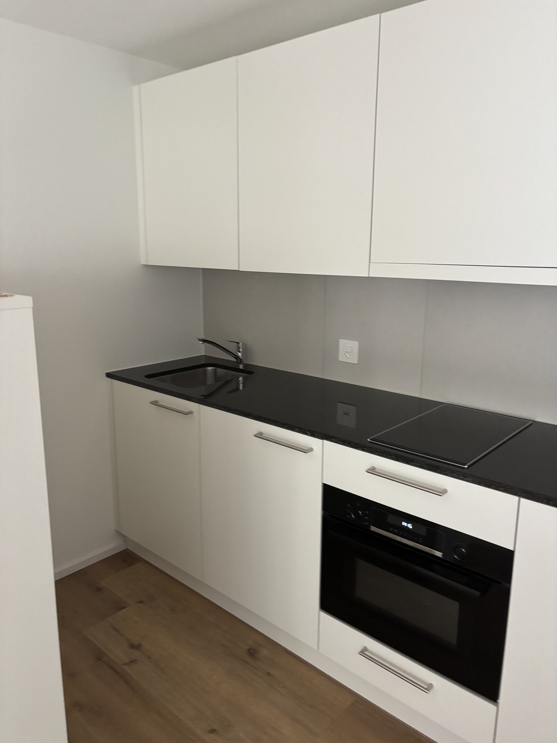 1 room apartment, Foto 6 von 6