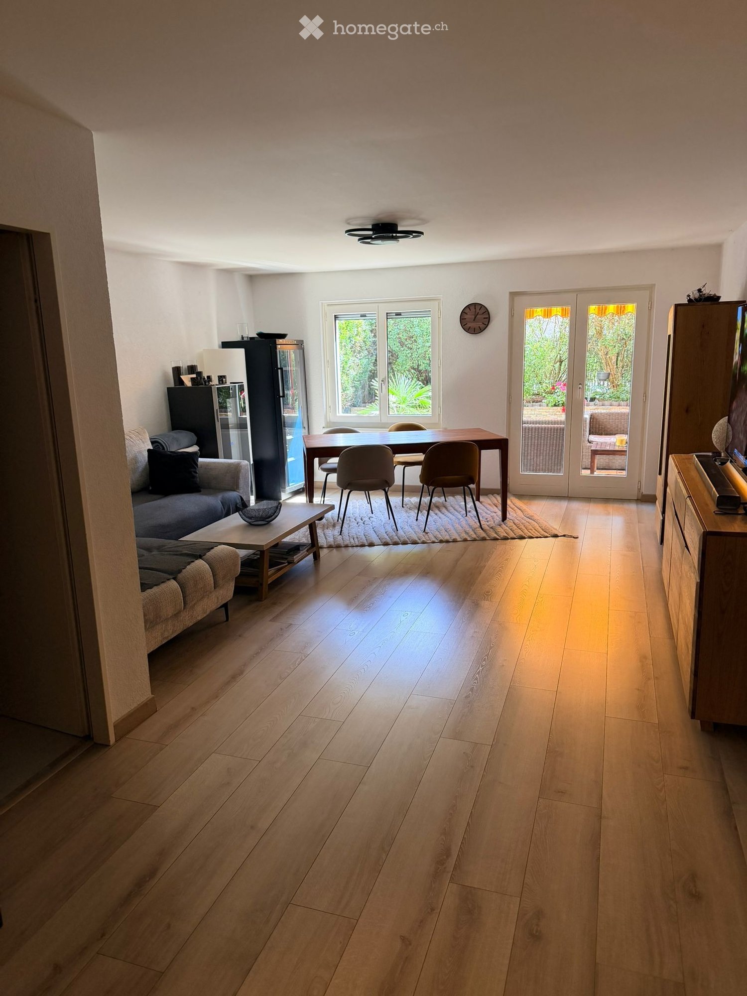 6 rooms apartment, photo 1 of 5