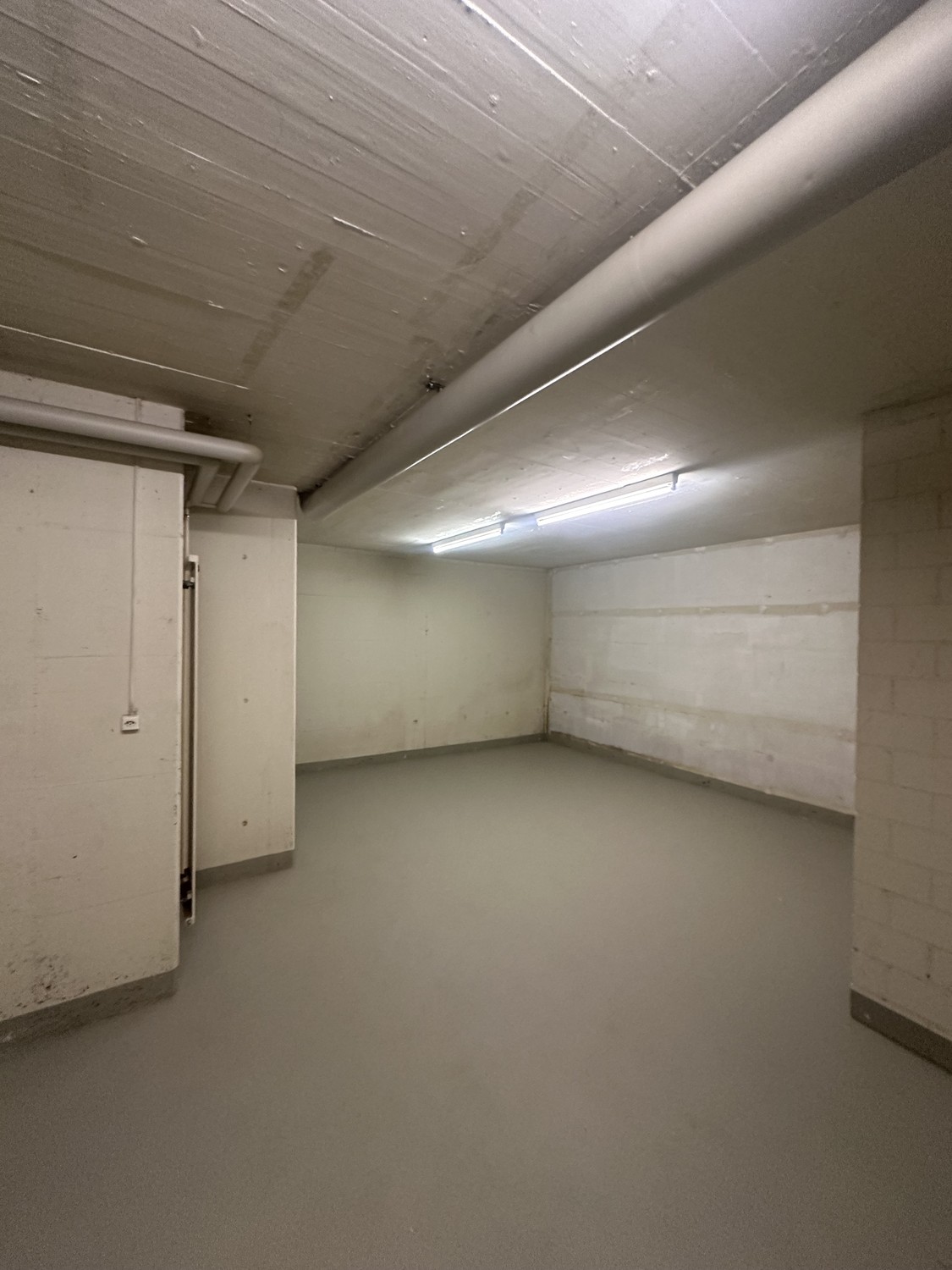 53m² locale hobby