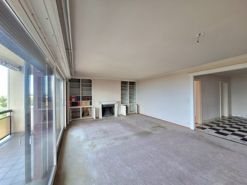 7 ½ rooms apartment, photo 7 of 9