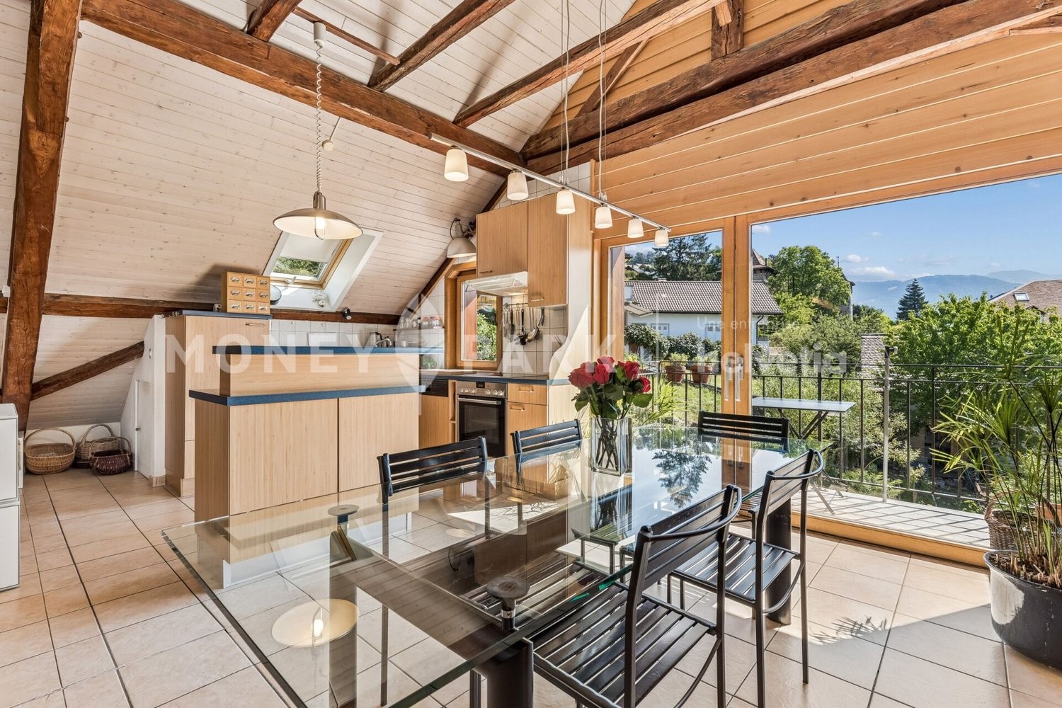 2 ½ room roof flat