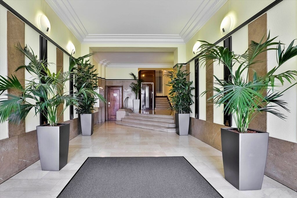 190m² office, photo 2 of 10