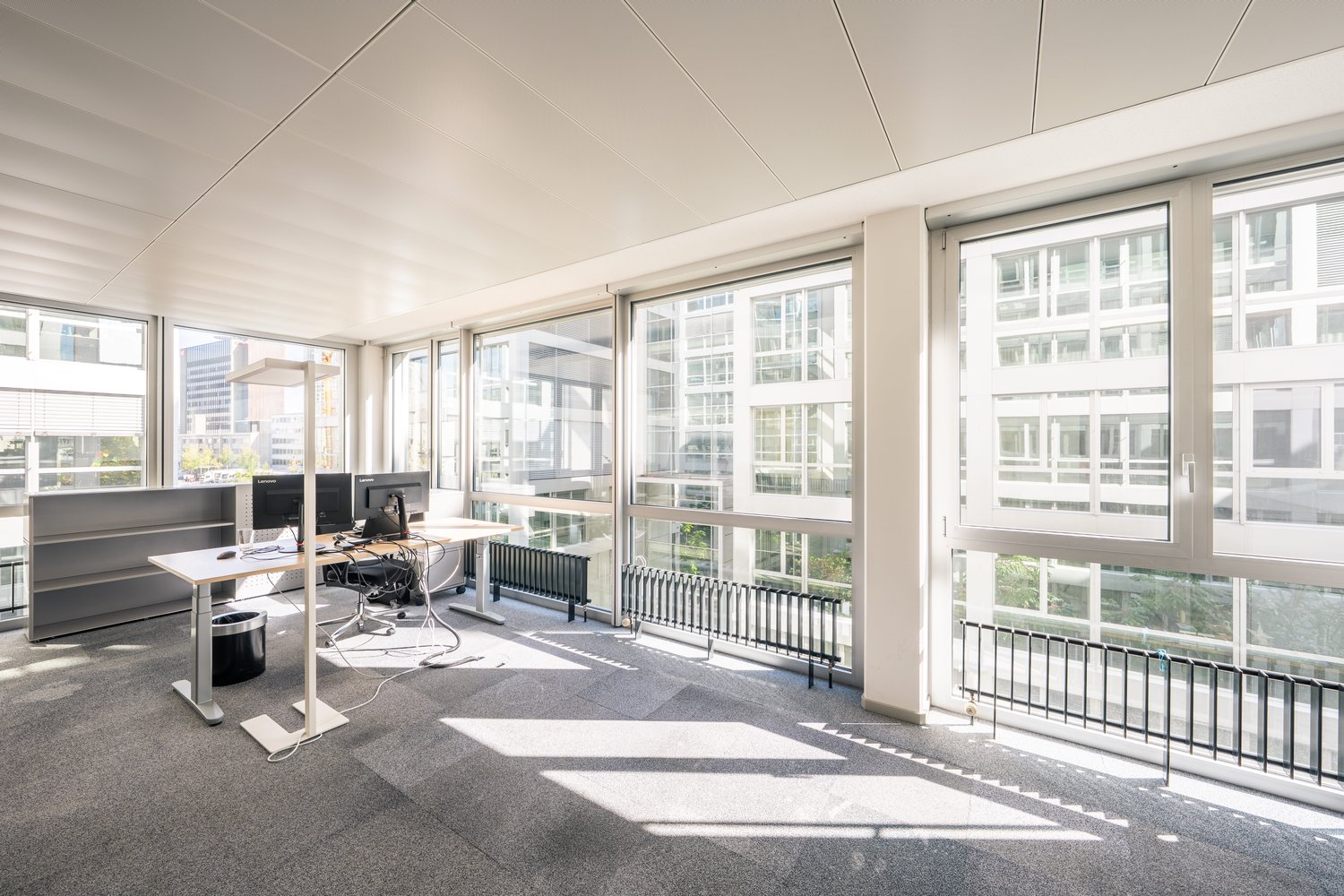 2800m² office, photo 8 of 8