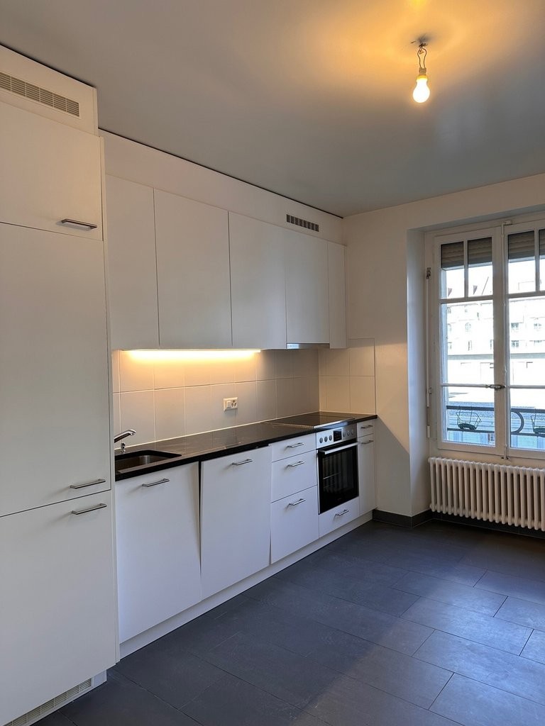 5 rooms apartment, photo 3 of 10