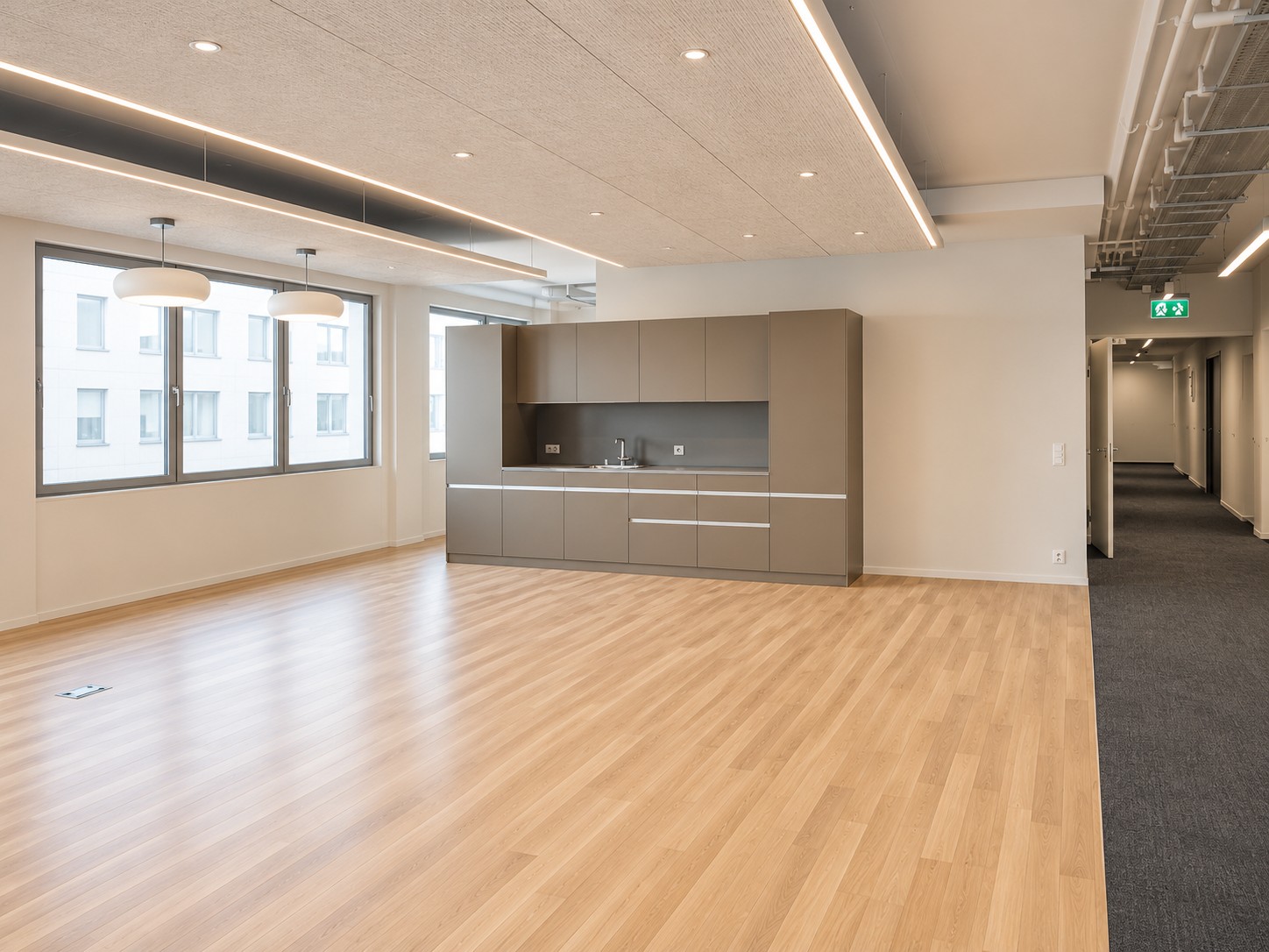 362m² office, photo 4 of 5