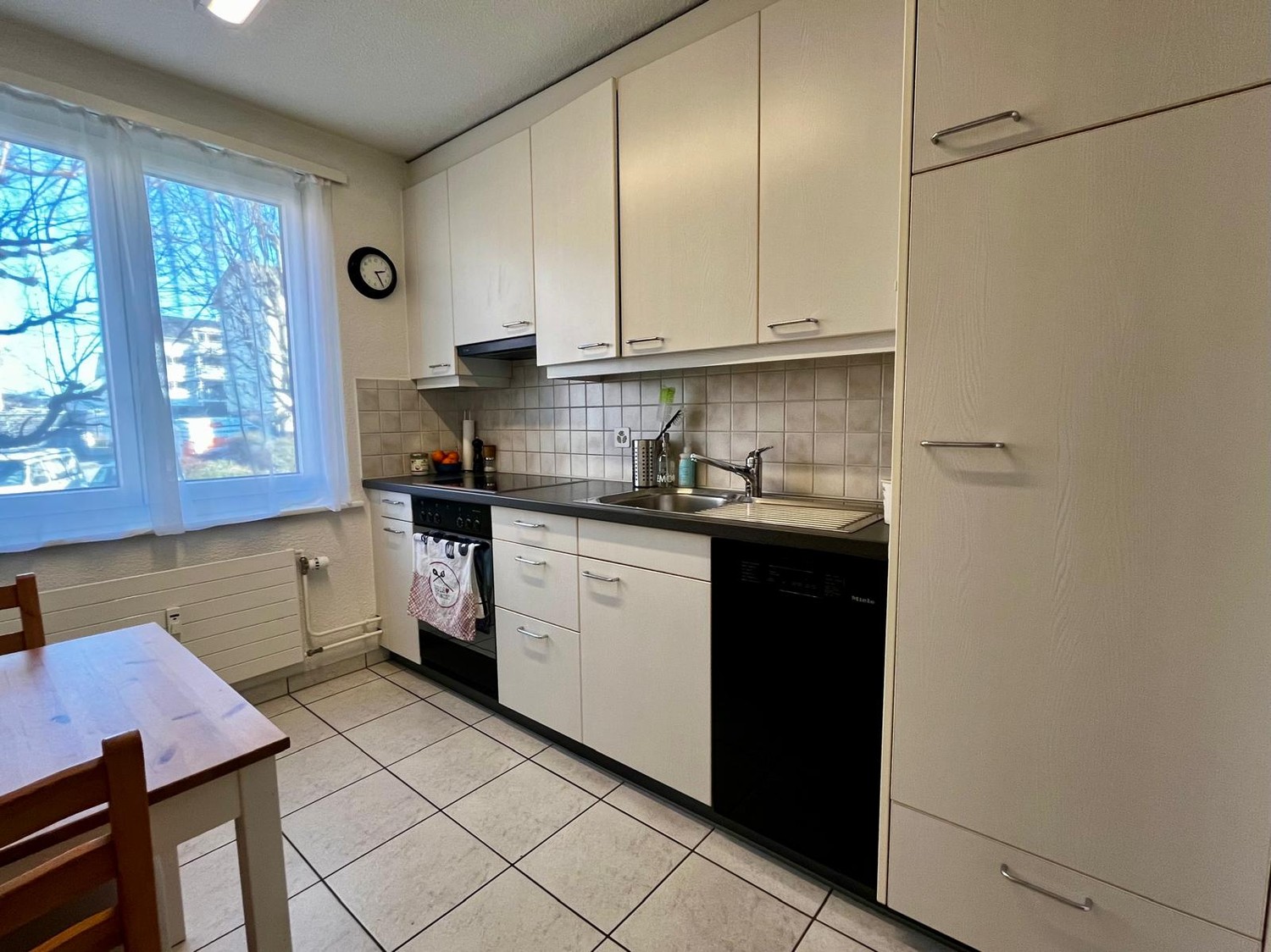 4 rooms apartment, photo 6 of 9