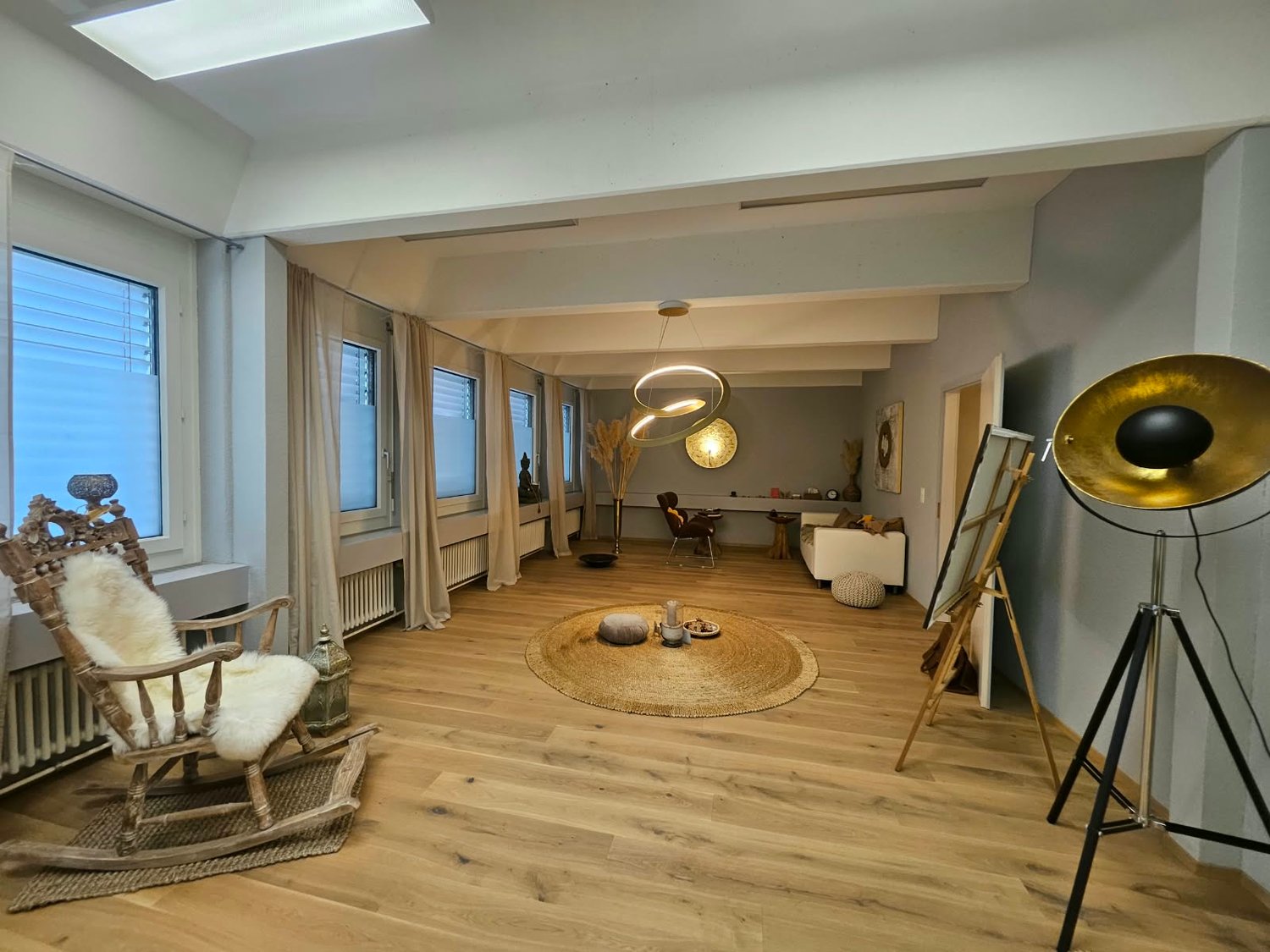 160m² office