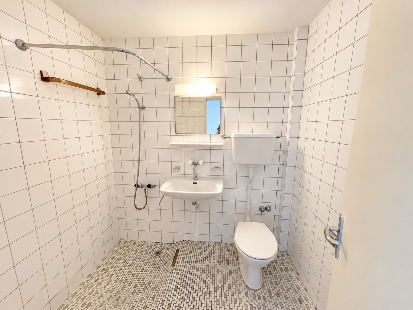1 room apartment, photo 2 of 3