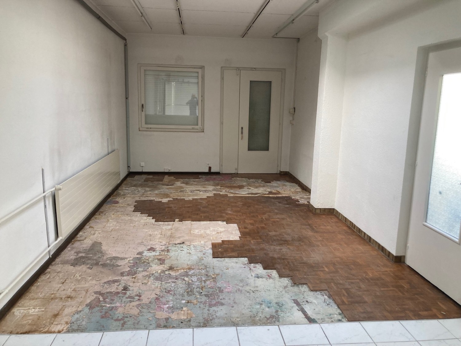 77m² commercial, photo 1 of 8