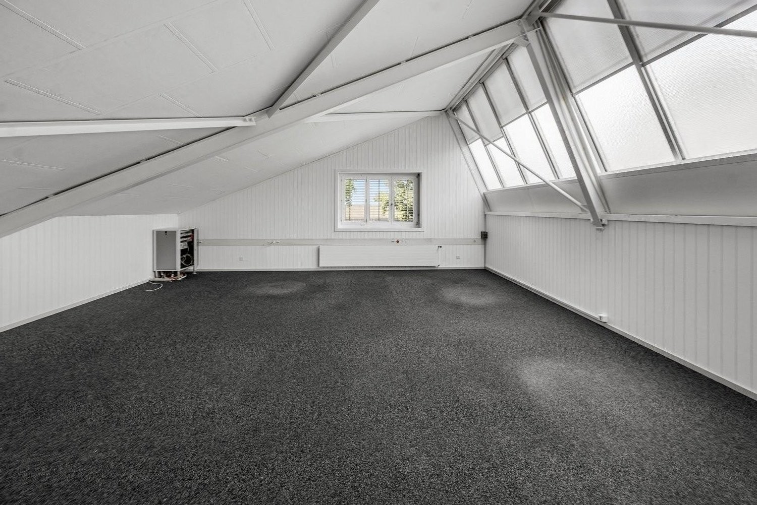18600m² commercial