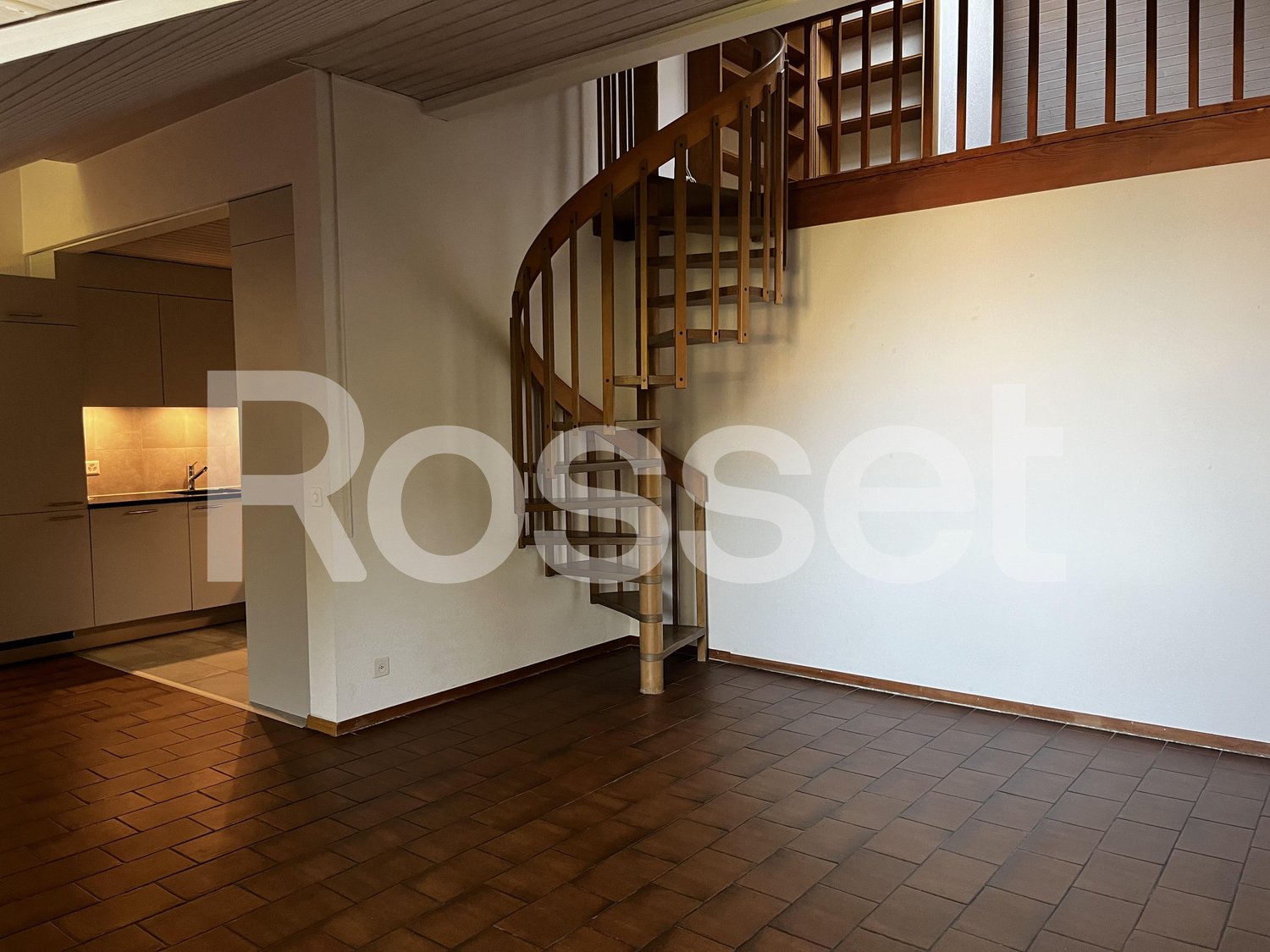 4 rooms apartment, photo 3 of 6