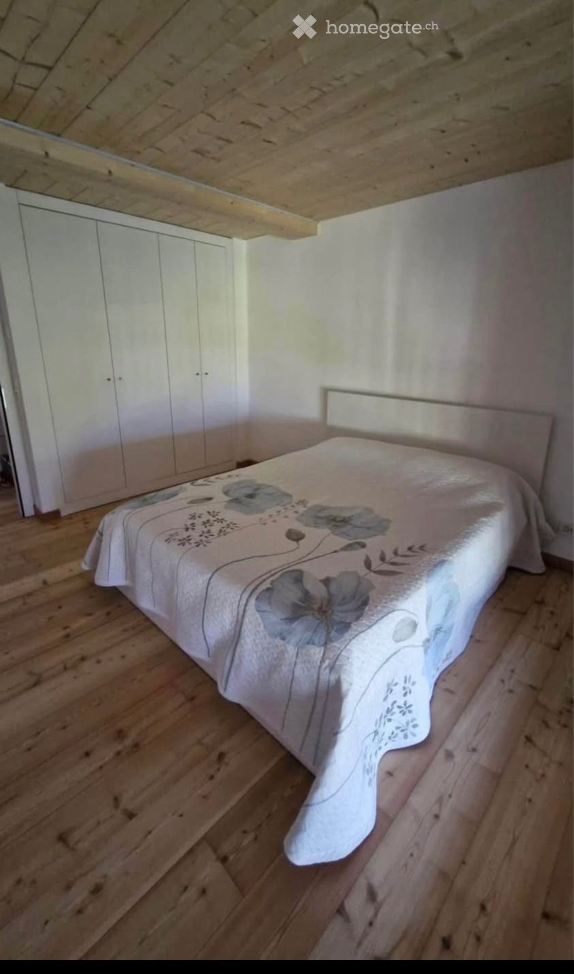 1 room single room, photo 1 of 3