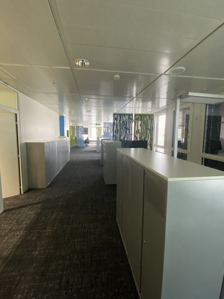 677m² office, photo 8 of 9