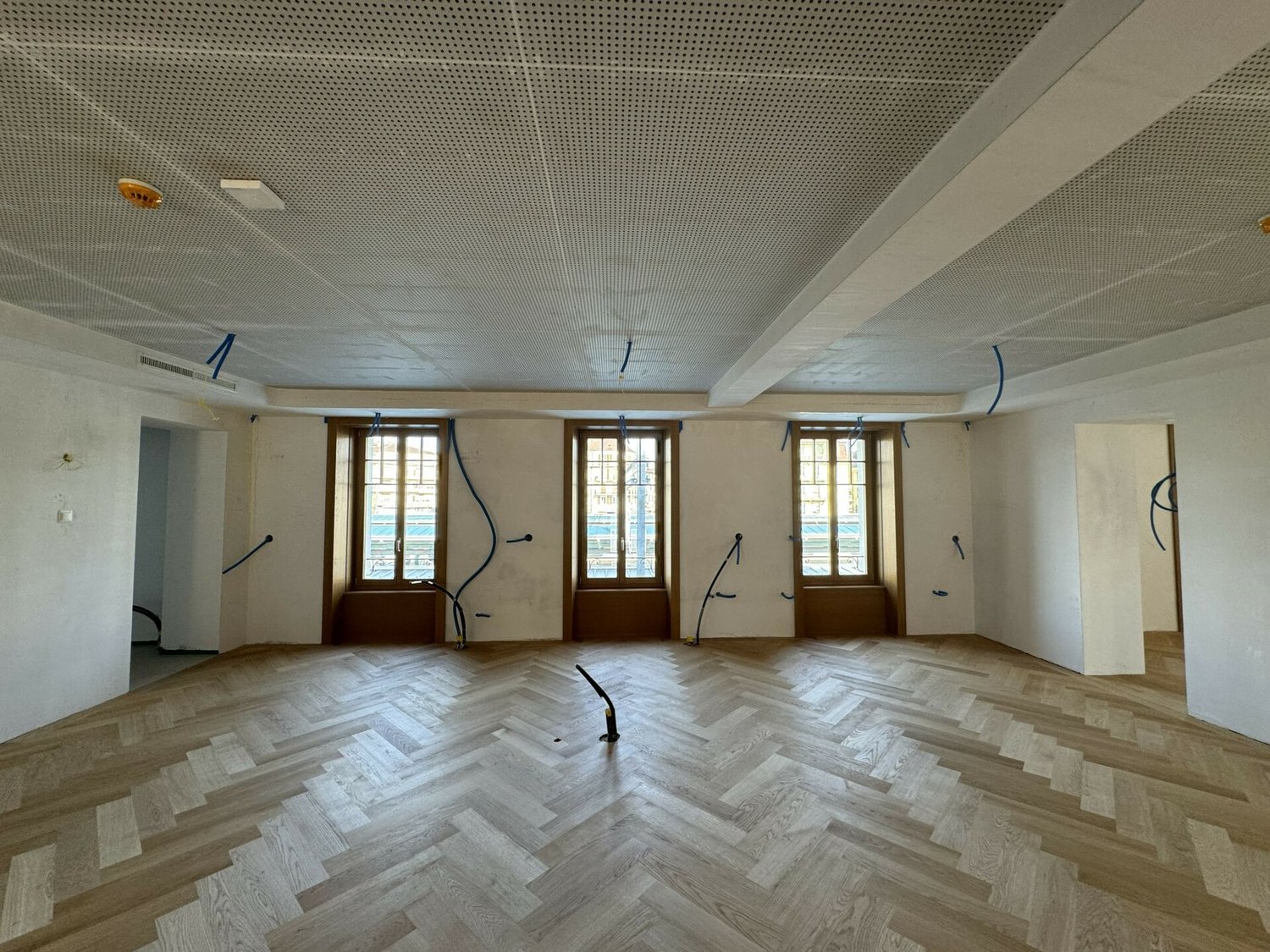 212m² restaurant, photo 3 of 10