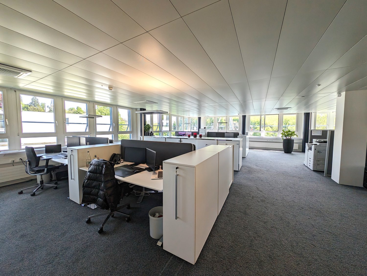 965m² office