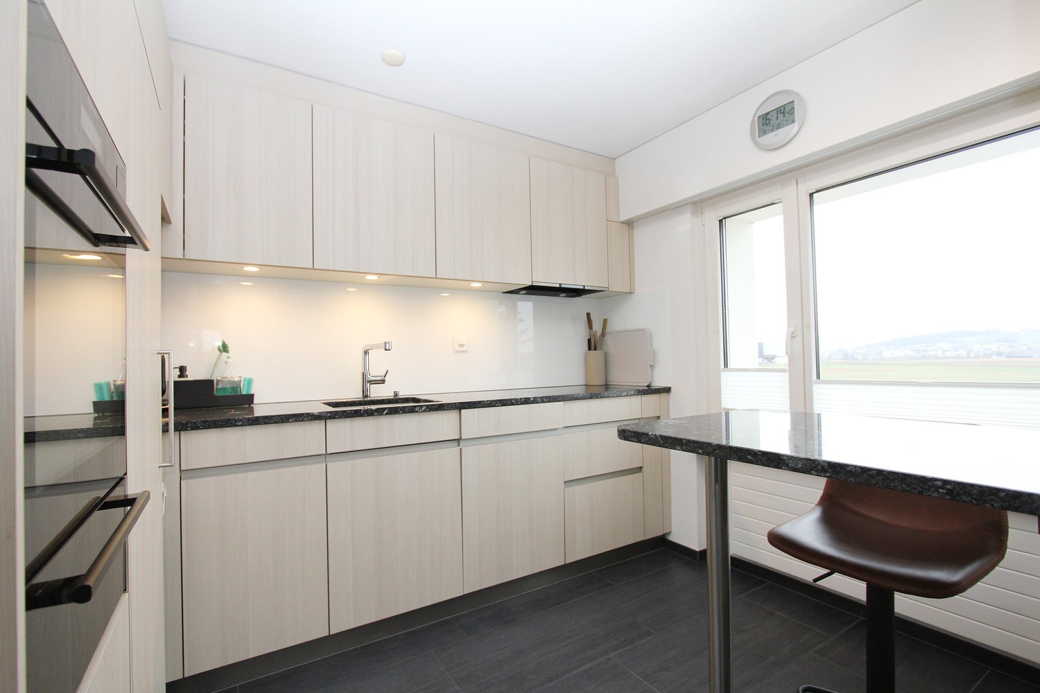 5 rooms single house