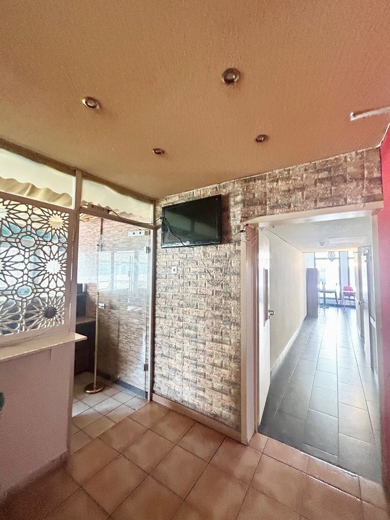 83m² restaurant, photo 2 of 7