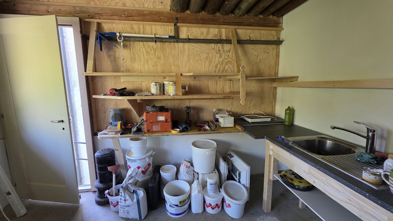 15m² commercial
