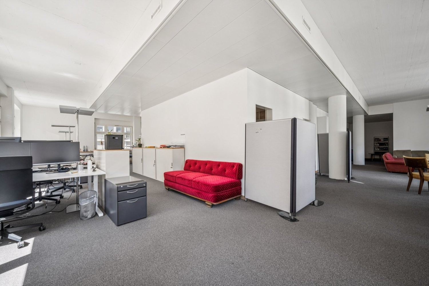 179m² office, photo 1 of 10
