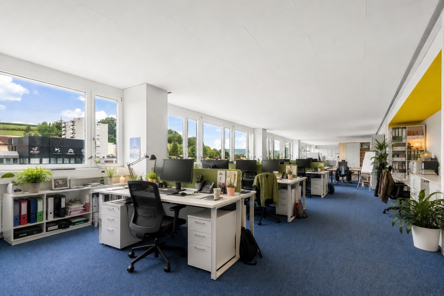 518m² office, photo 2 of 10