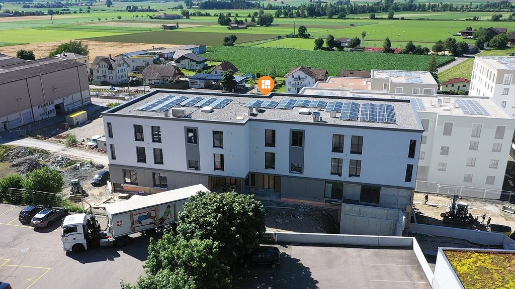 83m² commerciale