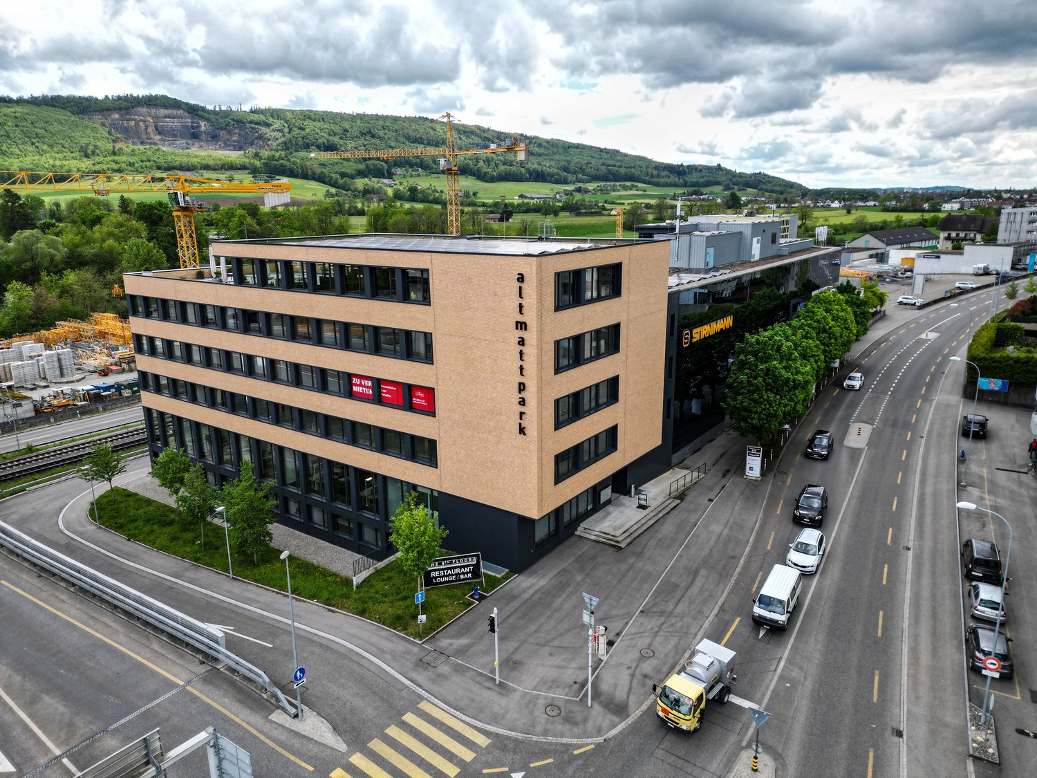 197m² commercial, Foto 1 von 8