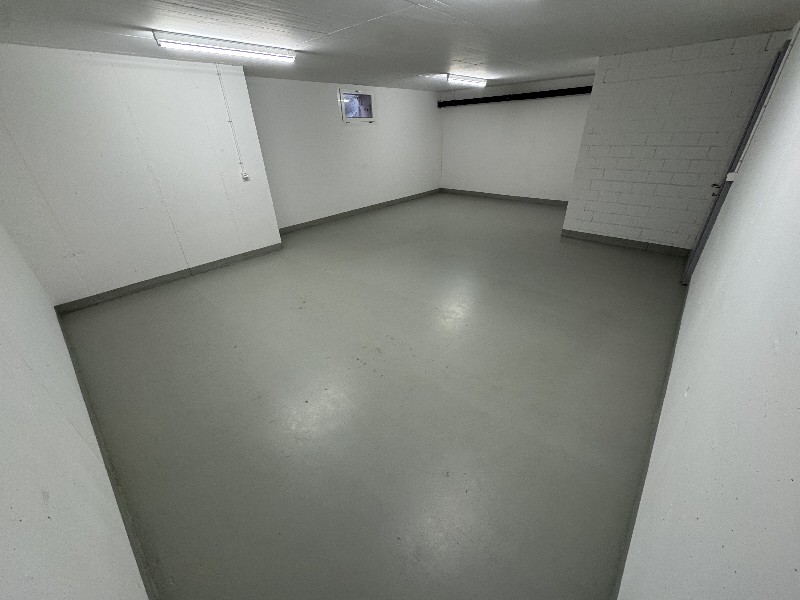 34m² commercial, photo 2 of 2