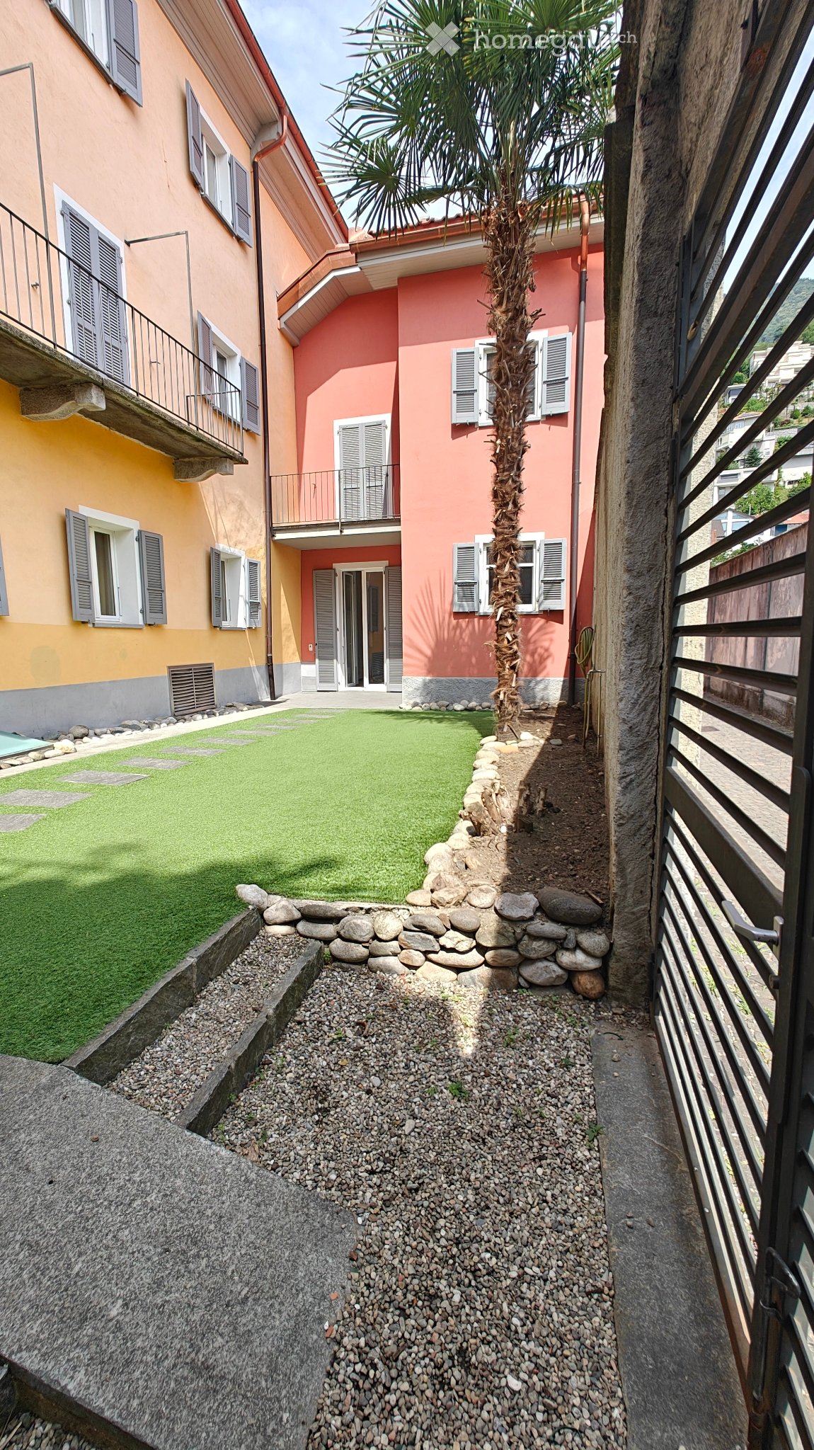 6 rooms apartment, photo 2 of 5
