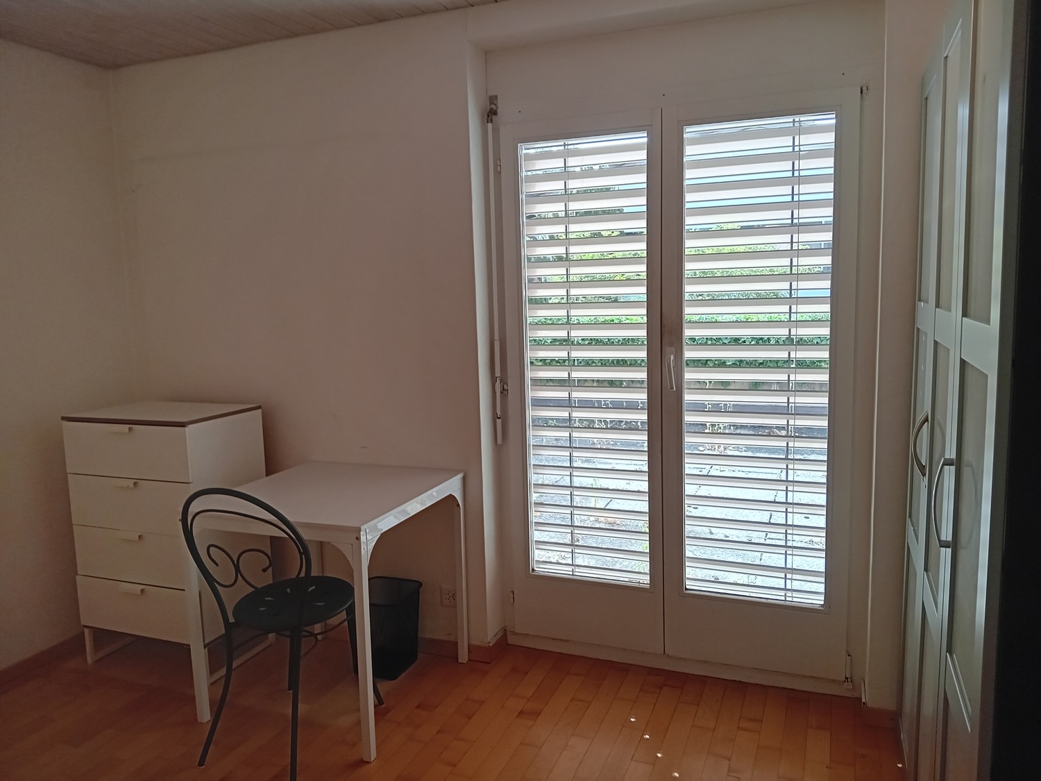 Chambre dans un appartement partagé