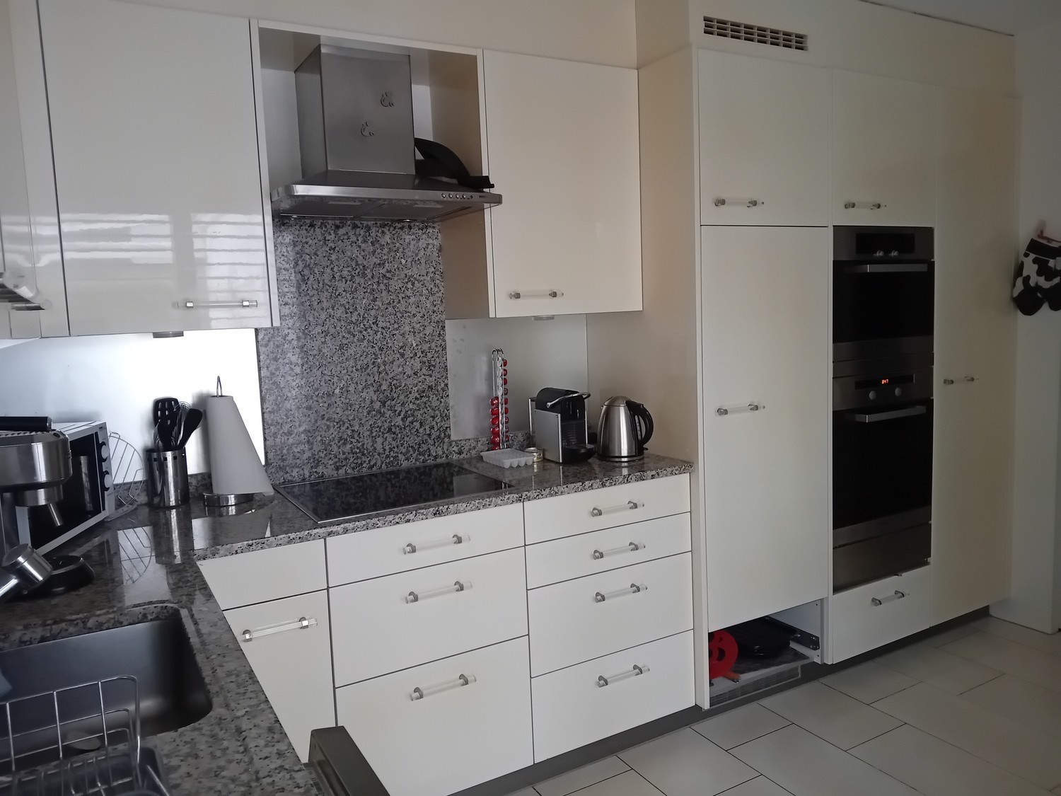 Chambre dans un appartement partagé