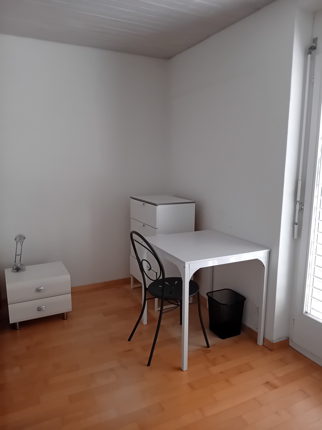 Chambre dans un appartement partagé