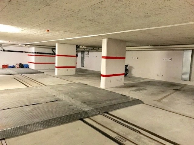 Underground slot, photo 2 of 3
