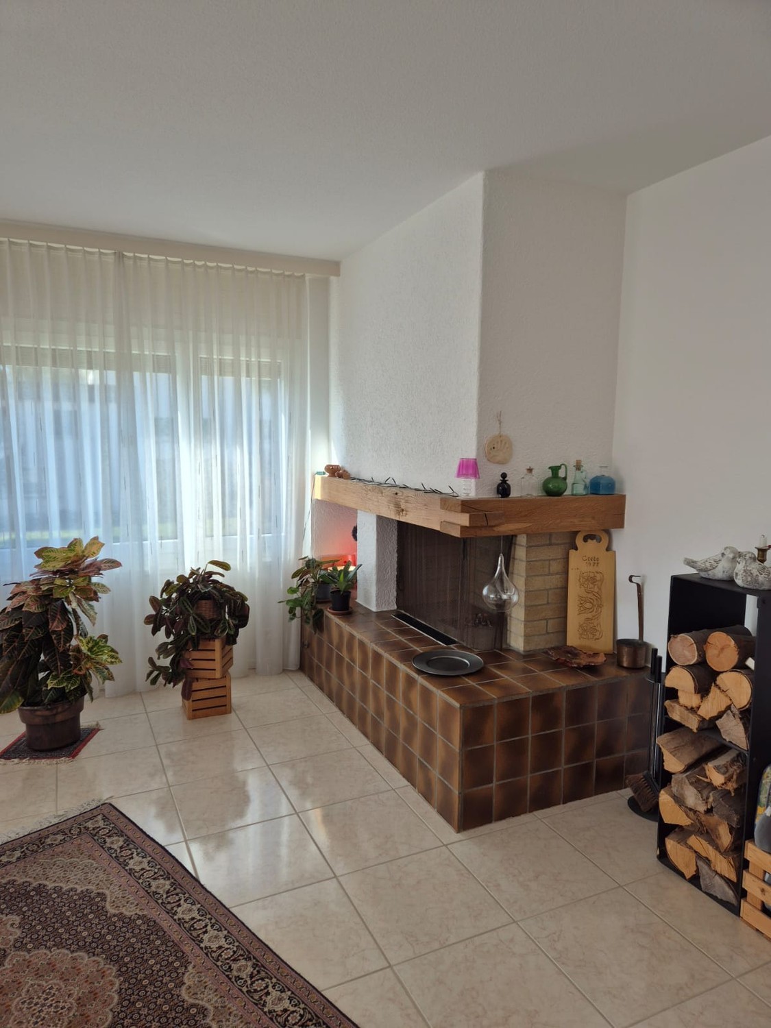 6 rooms apartment