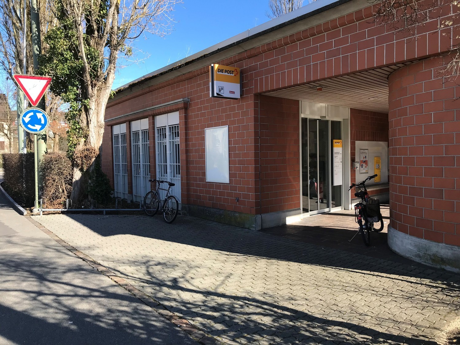 84m² commercial, photo 1 of 10